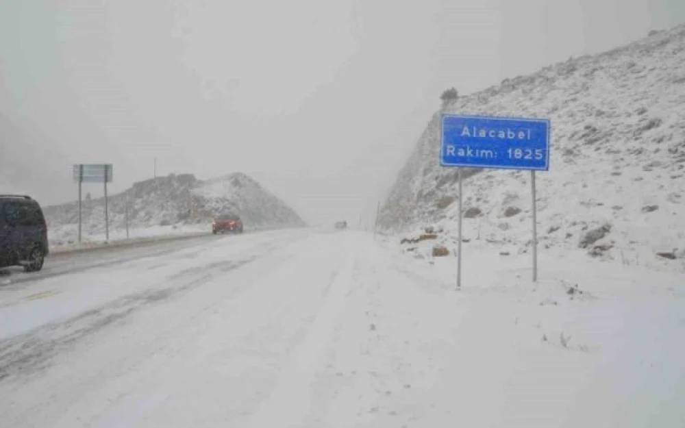 Konya'nın 14 ilçesine 4 gün sürecek kar yağışı geliyor 4